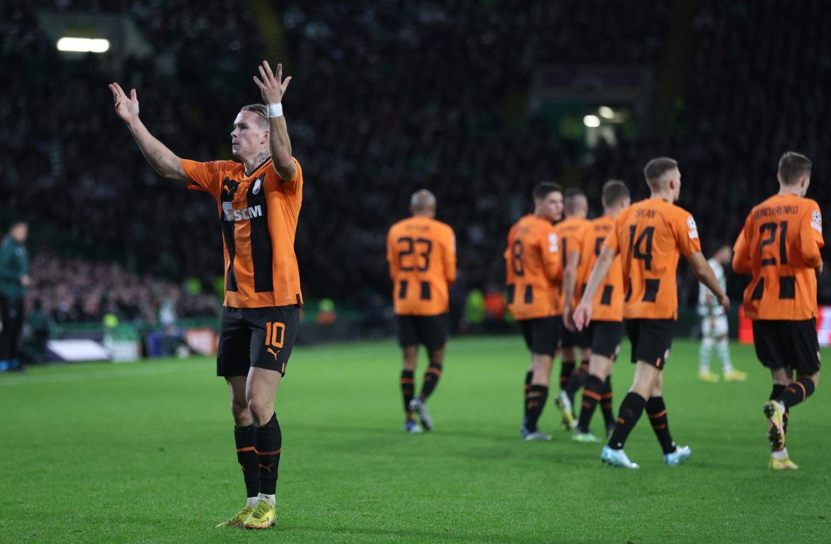 Newcastle eyeing Mykhaylo Mudryk swoop