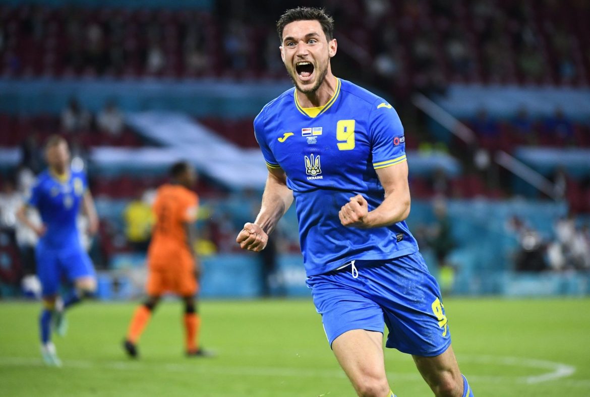 Yaremchuk: West Ham’s Abraham alternative